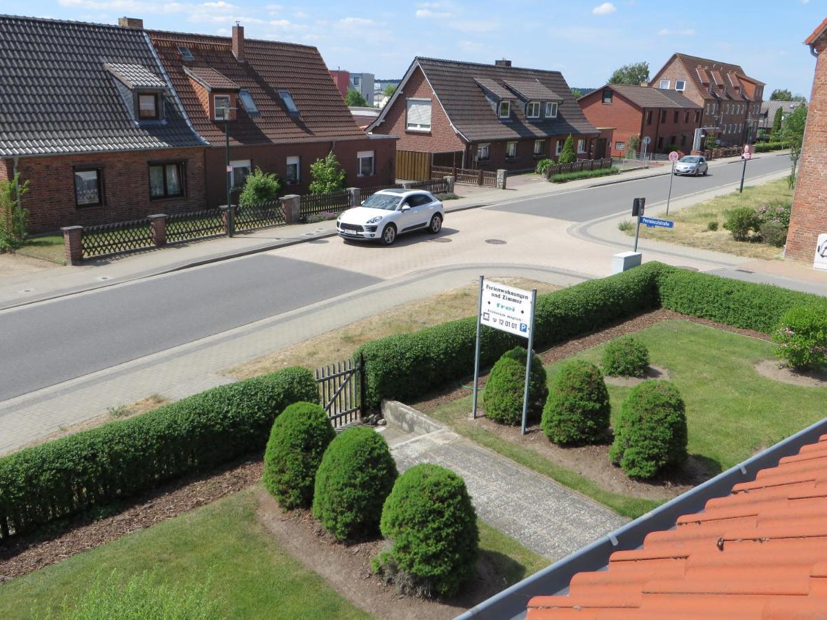 Ferienwohnungen "Marie" Mit Terrassen, Inclusive Park- Und Stellplaetze Am Haus, Mueritz-Strand Nur 700M, Altstadt 10Min, Ruhige Lage, Waren  Exteriér fotografie