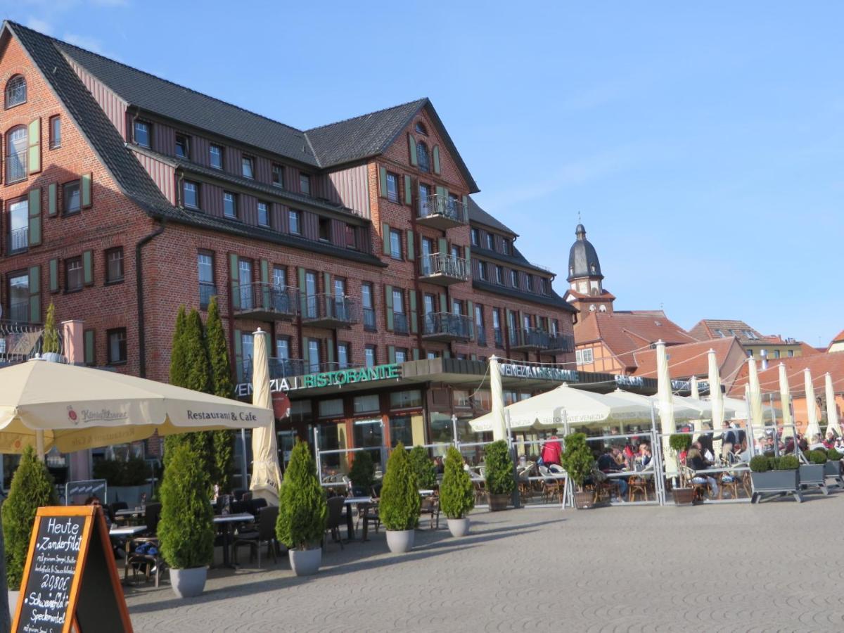 Ferienwohnungen "Marie" Mit Terrassen, Inclusive Park- Und Stellplaetze Am Haus, Mueritz-Strand Nur 700M, Altstadt 10Min, Ruhige Lage, Waren  Exteriér fotografie